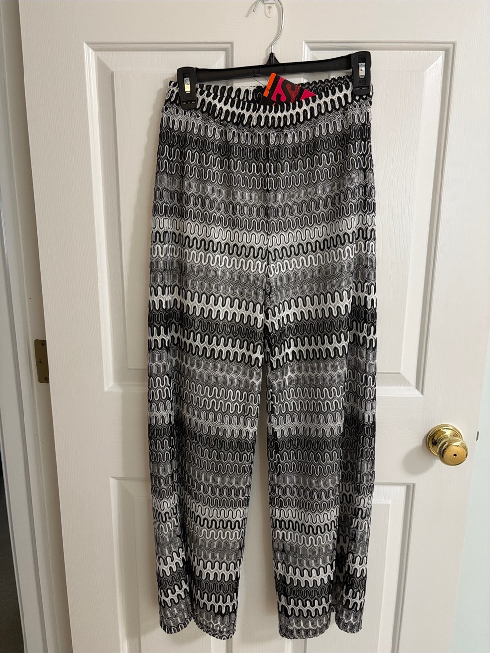 Women's Black & Gray Wave-Pattern Wide Leg Pants